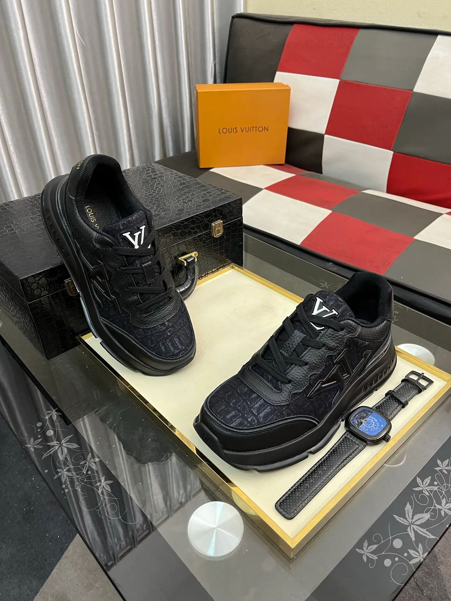 Men's shoes 💰458⌚️⌚️[Louis Vuitton LV] Dad shoes are popular casual sports shoes with outsole, breathable and comfortable, easy to walk, trendy men's versatile fly woven epoxy with ➕leather lining➕Gucci's popular original outsole, sports and running style, super comfortable. Size 38-443️⃣Colors available